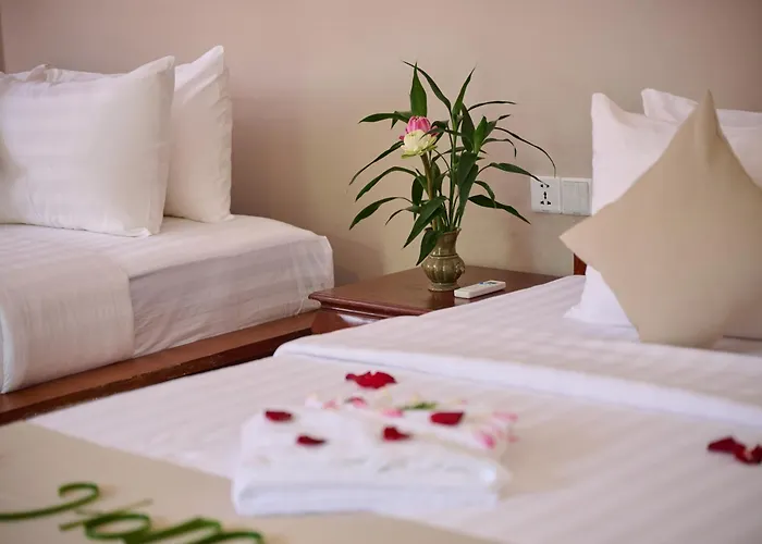 The Riverfront Hotel 4*