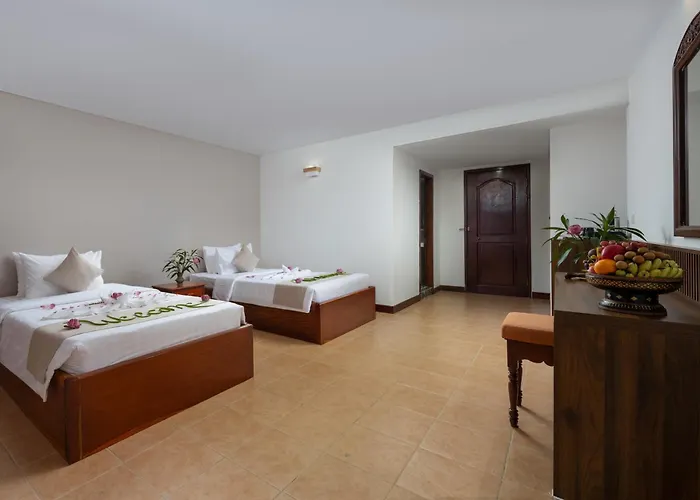 The Riverfront 4*