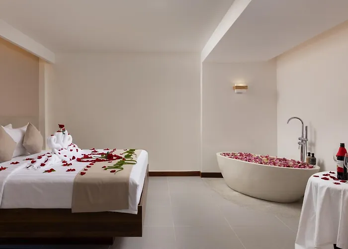 The Riverfront 4*