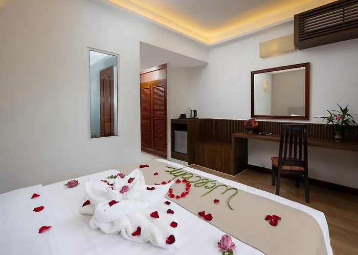 The Riverfront 4*