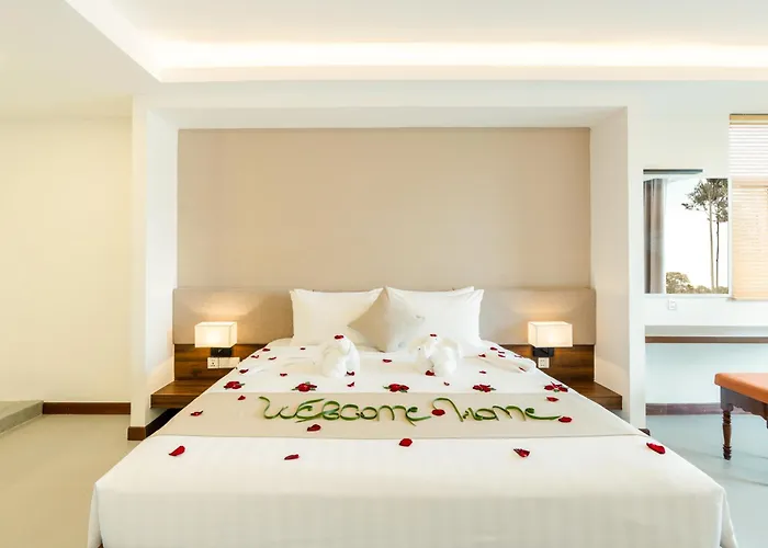 The Riverfront Hotel Siem Reap